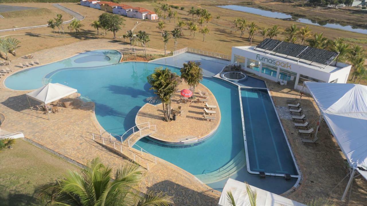 Ramada By Wyndham Furnaspark Formiga Exterior photo